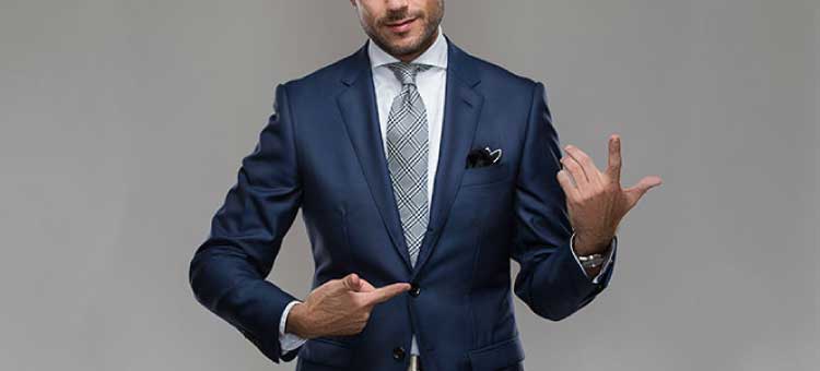 スーツボタンの留めるタイミングは 今でしょ Ginza Sakaeya Zegna Blog Ermenegildo Zegna ゼニア 認定 フルオーダー スーツボタンの留めるタイミングは 今でしょ Ginza Sakaeya Zegna Blog Ermenegildo Zegna ゼニア 認定 フルオーダー
