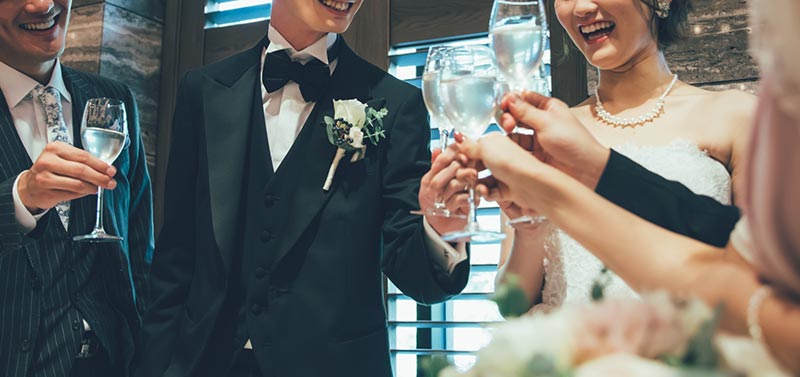 結婚式で乾杯