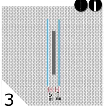 破れから5㎜程度に直線をかく