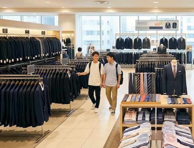 紳士服量販店のイメージ画像